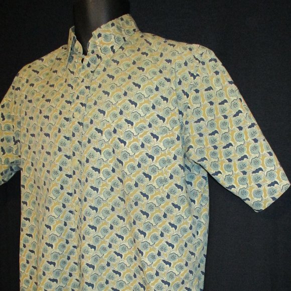 B D Baggies Short Sleeves Multicolored Flying Bats Button Down Shirt - Picture 2 of 9